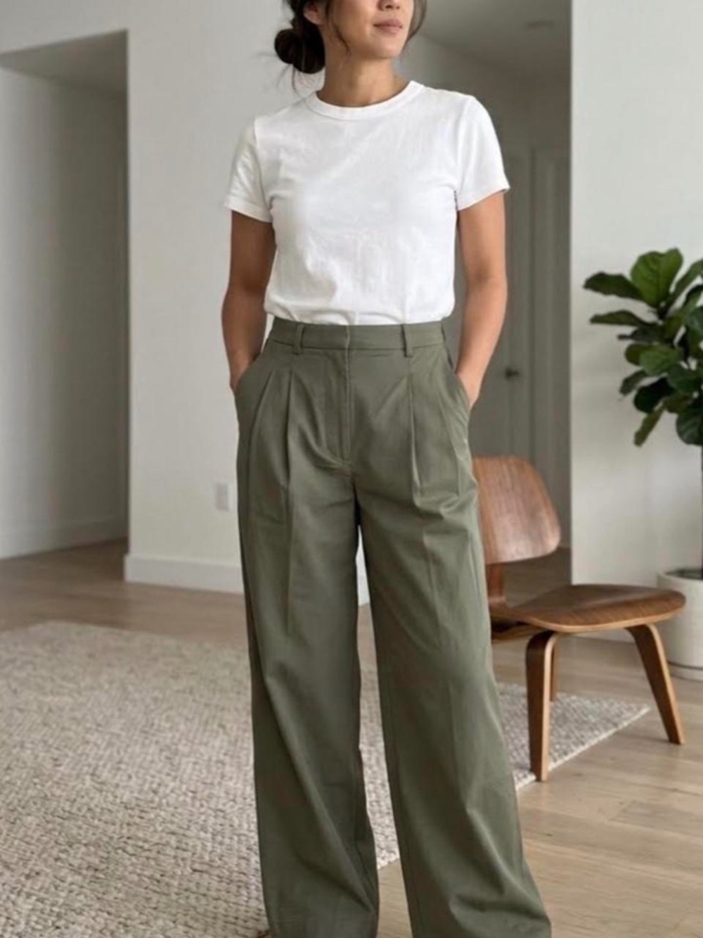 Hollister Ultra High Rise Wide Leg Trouser Pants